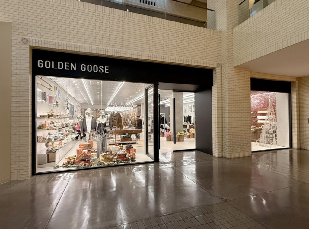 12 New Projects on Our Global Vendor Marketplace: August Construction Solutions, Valerio Architects, and More